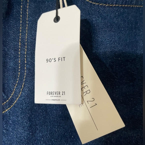 Forever 21 Women's 90s Style Pinch Waist Jeans - Size 26, NWT - Picture 4 of 5